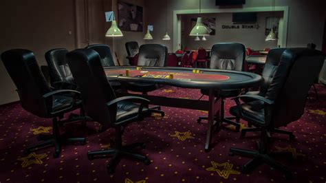 Clube de poker através de foppa milano